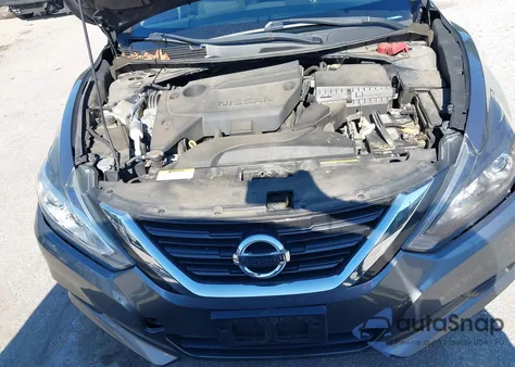 2018 Nissan Altima 2.5 S z USA, uszkodzony, nr VIN 1N4AL3AP0JC270618